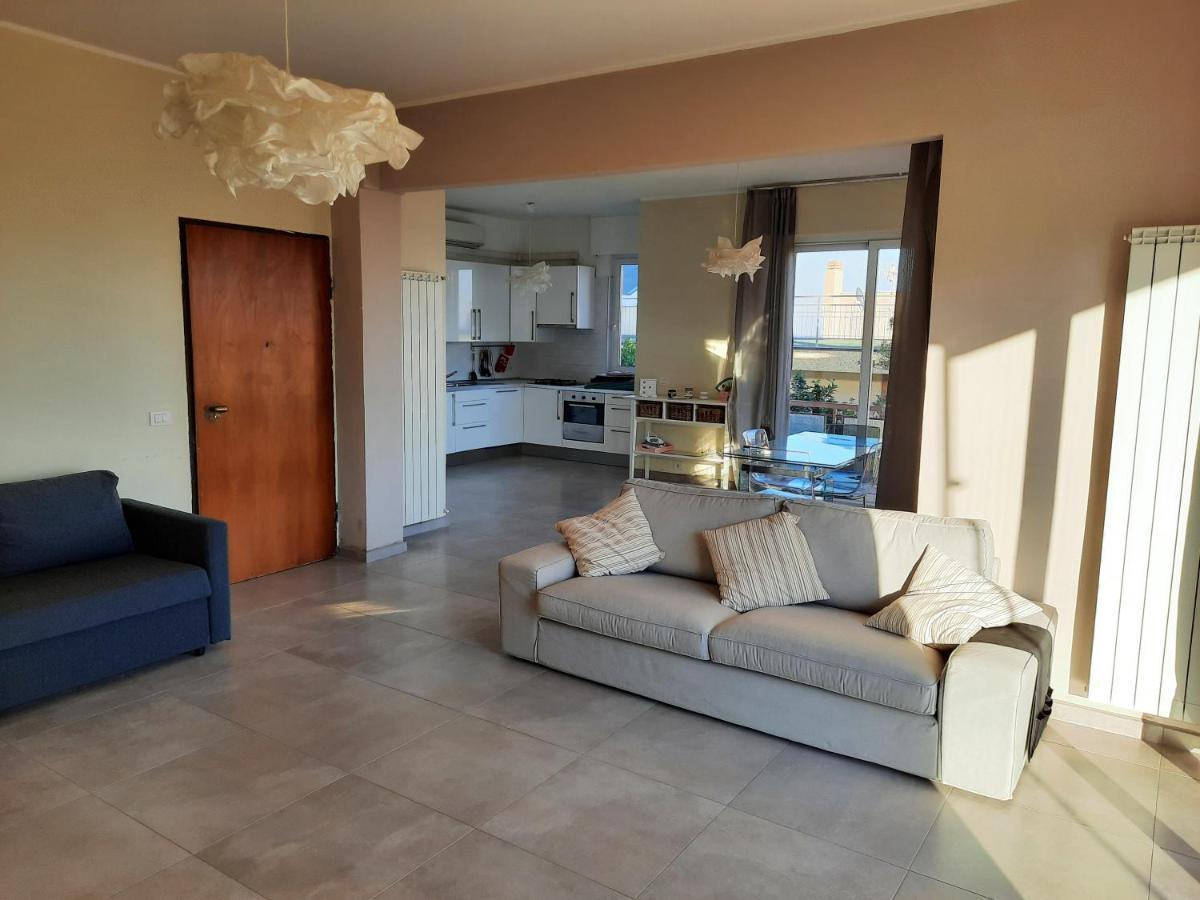 Casa Matilde - Appartamento Vista Mare - Con Posto Auto Finale Ligure Exterior foto