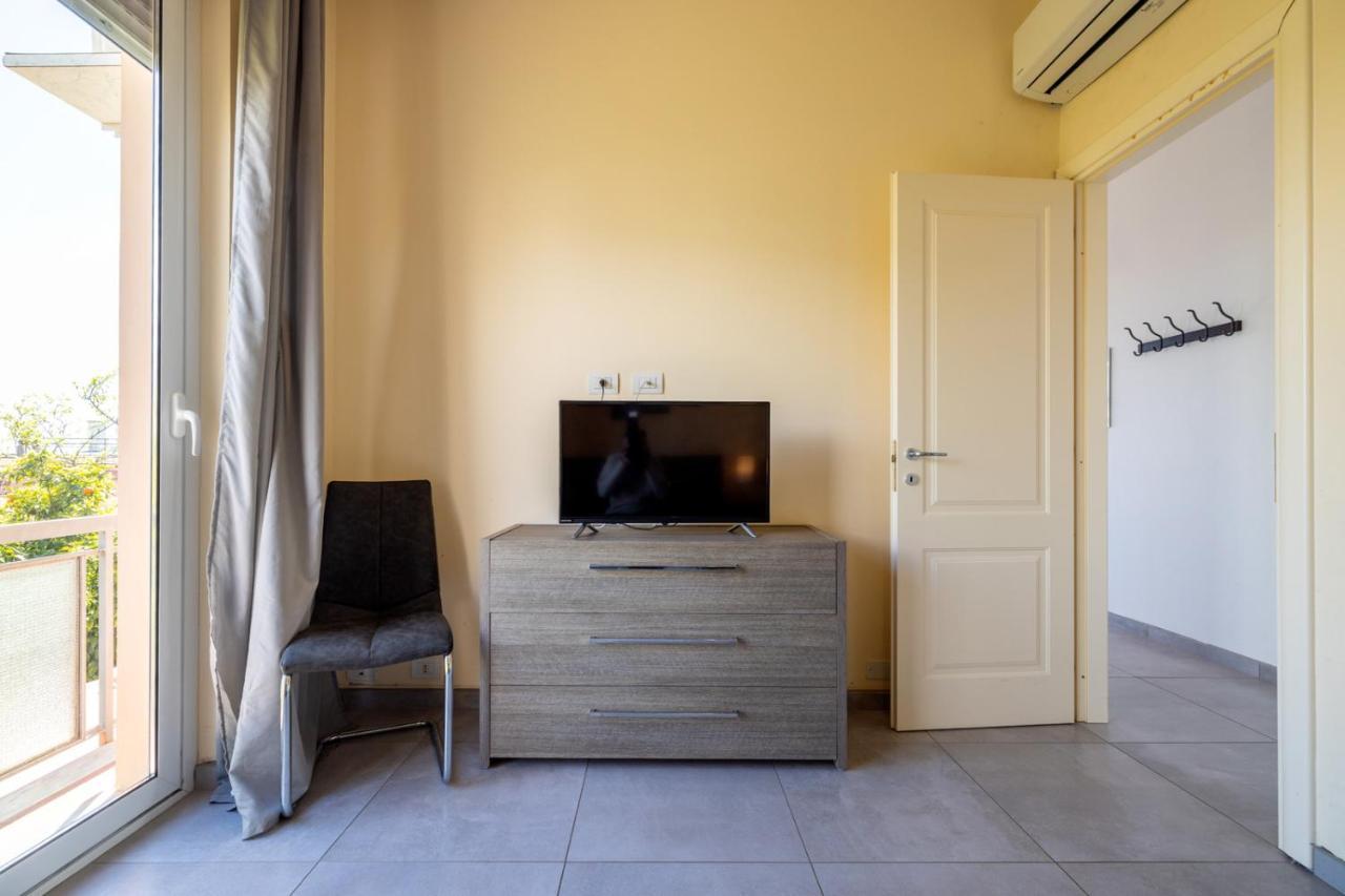 Casa Matilde - Appartamento Vista Mare - Con Posto Auto Finale Ligure Exterior foto